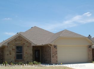 308 Centenial Ave, Ennis, TX 75119