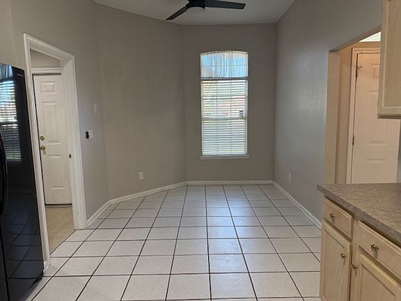 5th image of 2462 Bentwater Dr W
