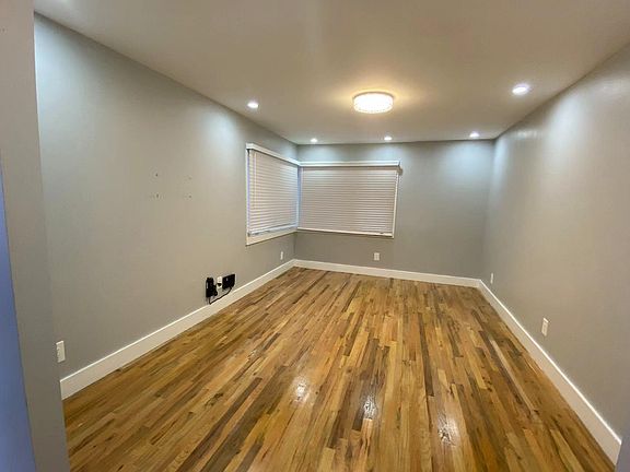 4th image of 362 Arlene St Floor 1