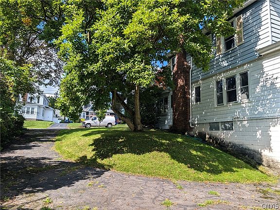 4th image of 2217 S Geddes St