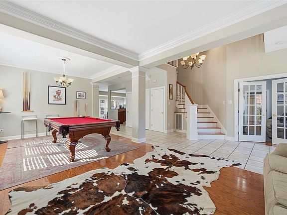 3rd image of 2413 Enfield Rd