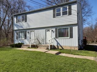 208 Roberts St, Niles, OH