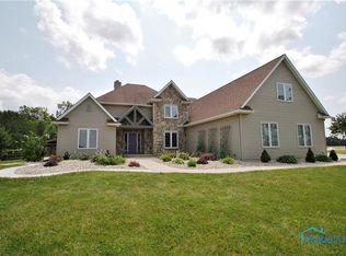 10225 Sugar Ridge Rd, Bowling Green, OH 43402