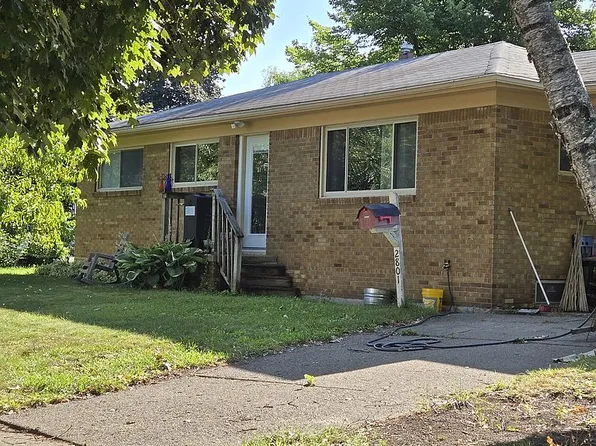 2801 Palmer St, Lansing, MI 48910