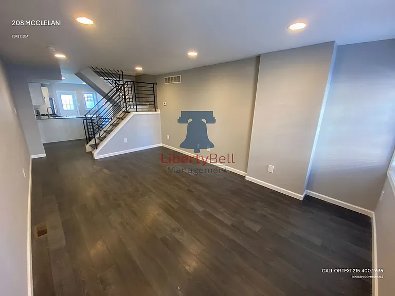208 McClellan St — Photo 6