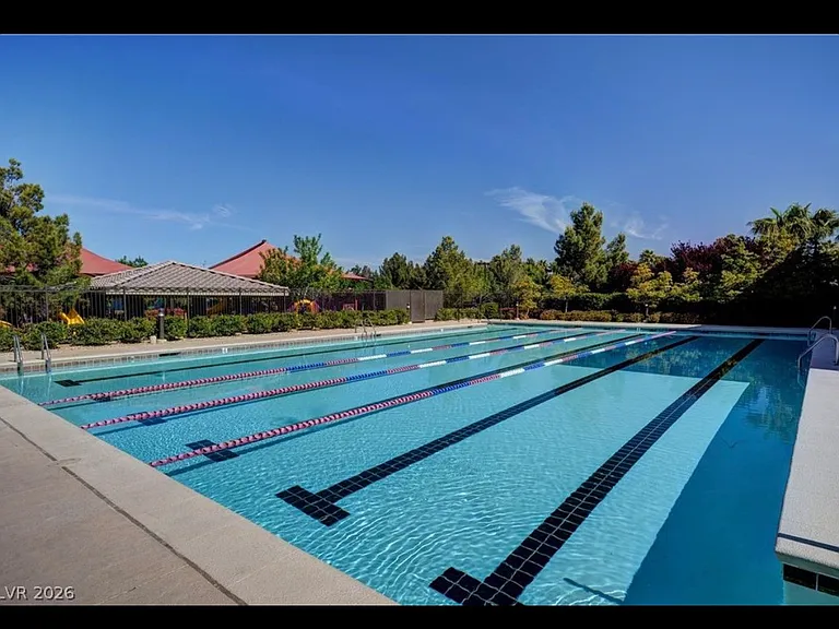 527 Newberry Springs Dr — Photo 4
