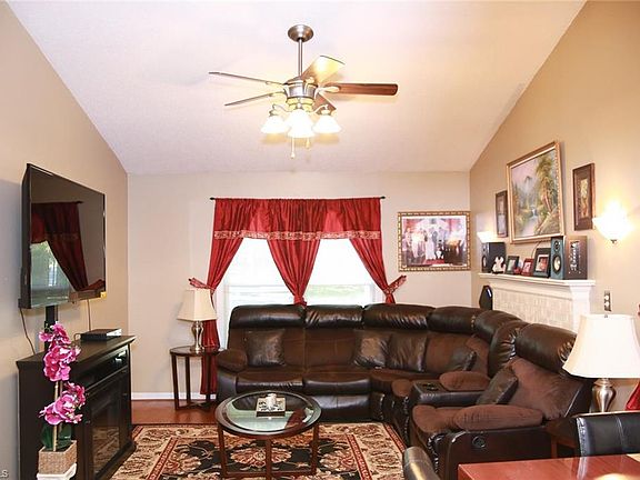 4th image of 109 Arcaro Dr