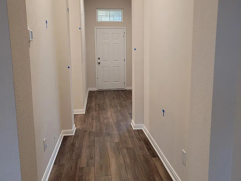 803 Hollyhock Dr — Photo 16