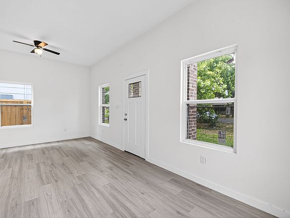 2nd image of 9007 Hilda St