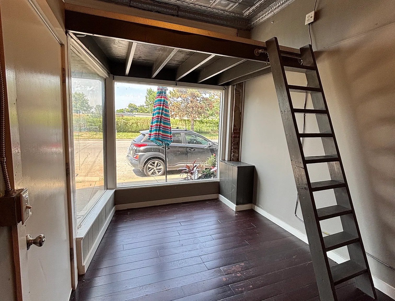 Studio, 650 sqft, $895 — Photo 2