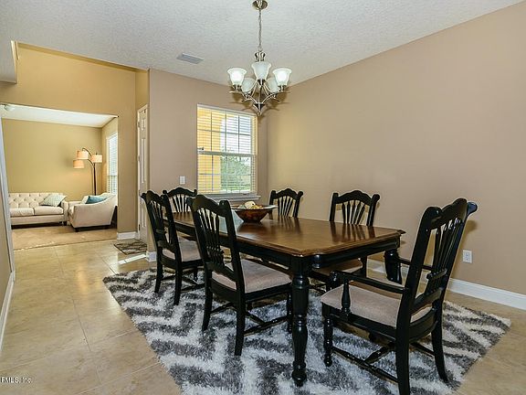 5th image of 1016 Lauriston Dr