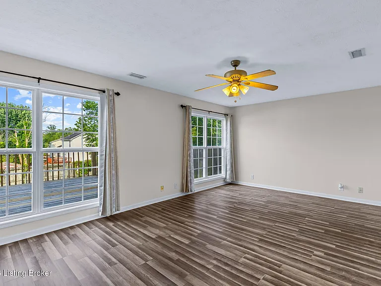 5001 Middlesex Dr — Photo 12