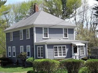 54 Winnetuxet Rd, Plympton, MA 02367