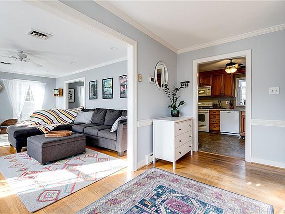 2nd image of 9151 Blakewood Dr