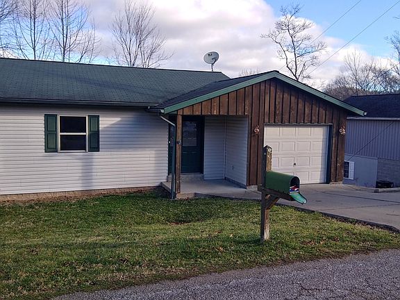 2nd image of 1723 Lakeland Cir