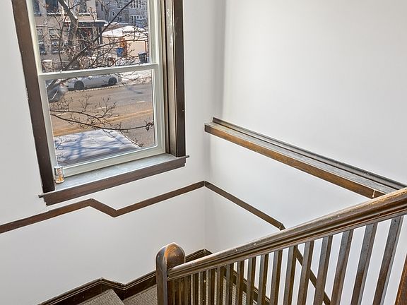 3rd image of 5418 N Ashland Ave