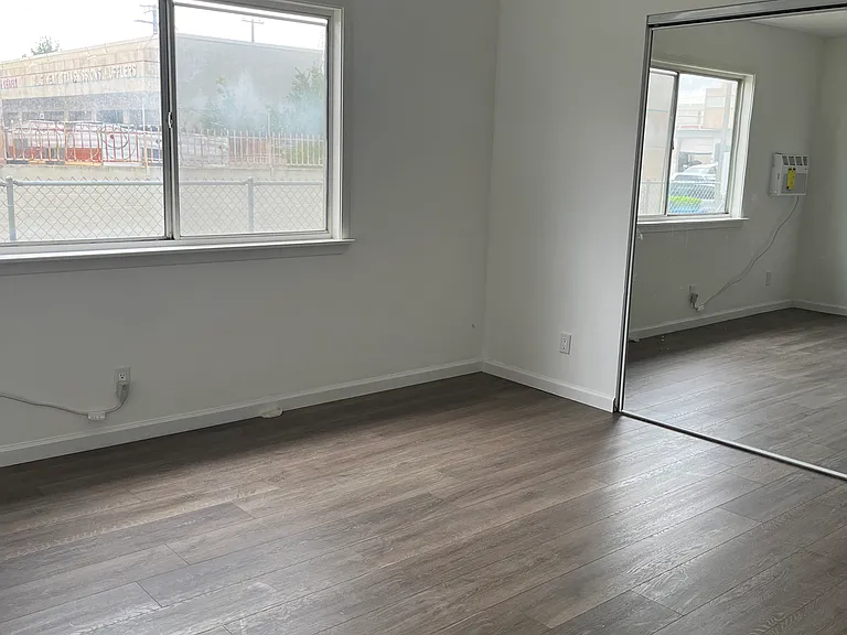 2511 Yorkshire Way #2 — Photo 9