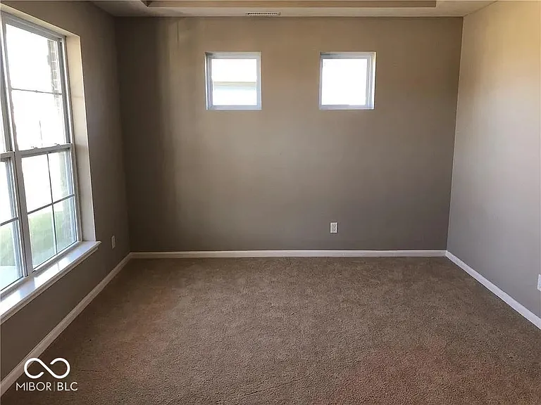 1443 Classic Ave — Photo 28