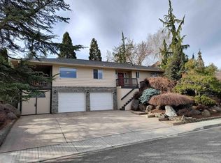 251 Riverwood St, Richland, WA 99352