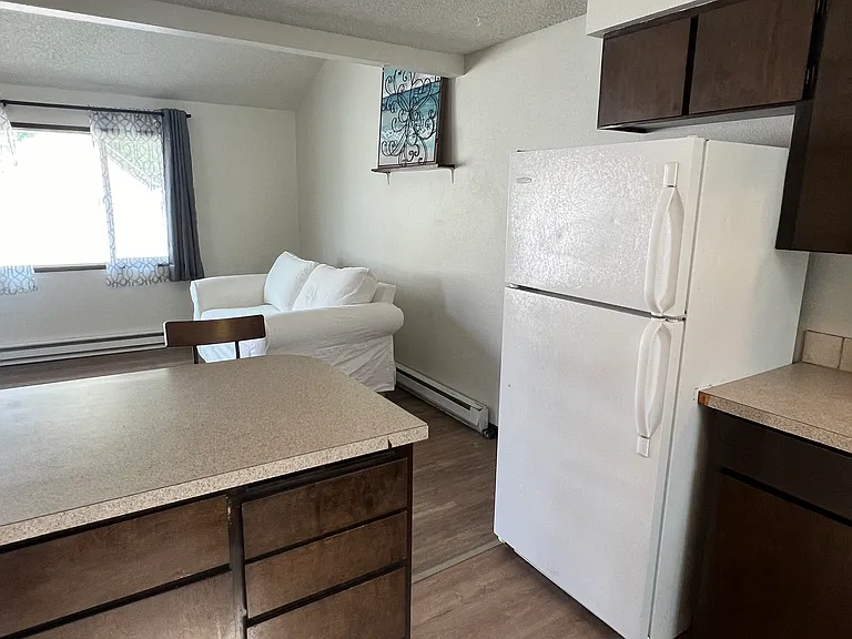 611 W Augusta Ave #C — Photo 10