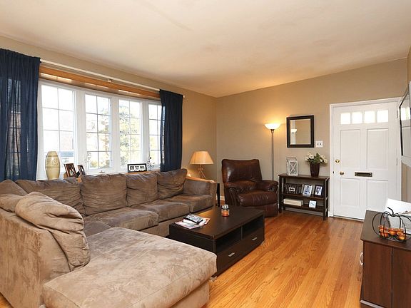 Living Room Facing Door