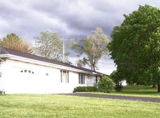 208 N Jackson St, San Pierre, IN 46374