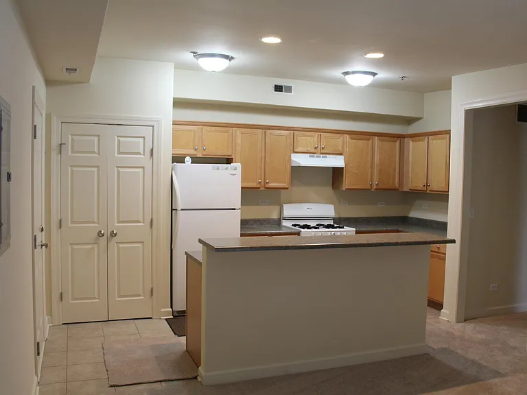 206 W Main St #3A — Photo 2