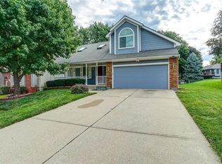 2412 NW Acorn Dr, Blue Springs, MO 64014