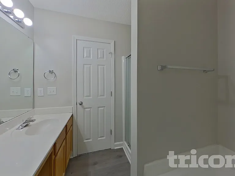 1008 Crowders Woods Dr — Photo 10