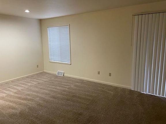 3rd image of 2824 Forestberry Pl #4