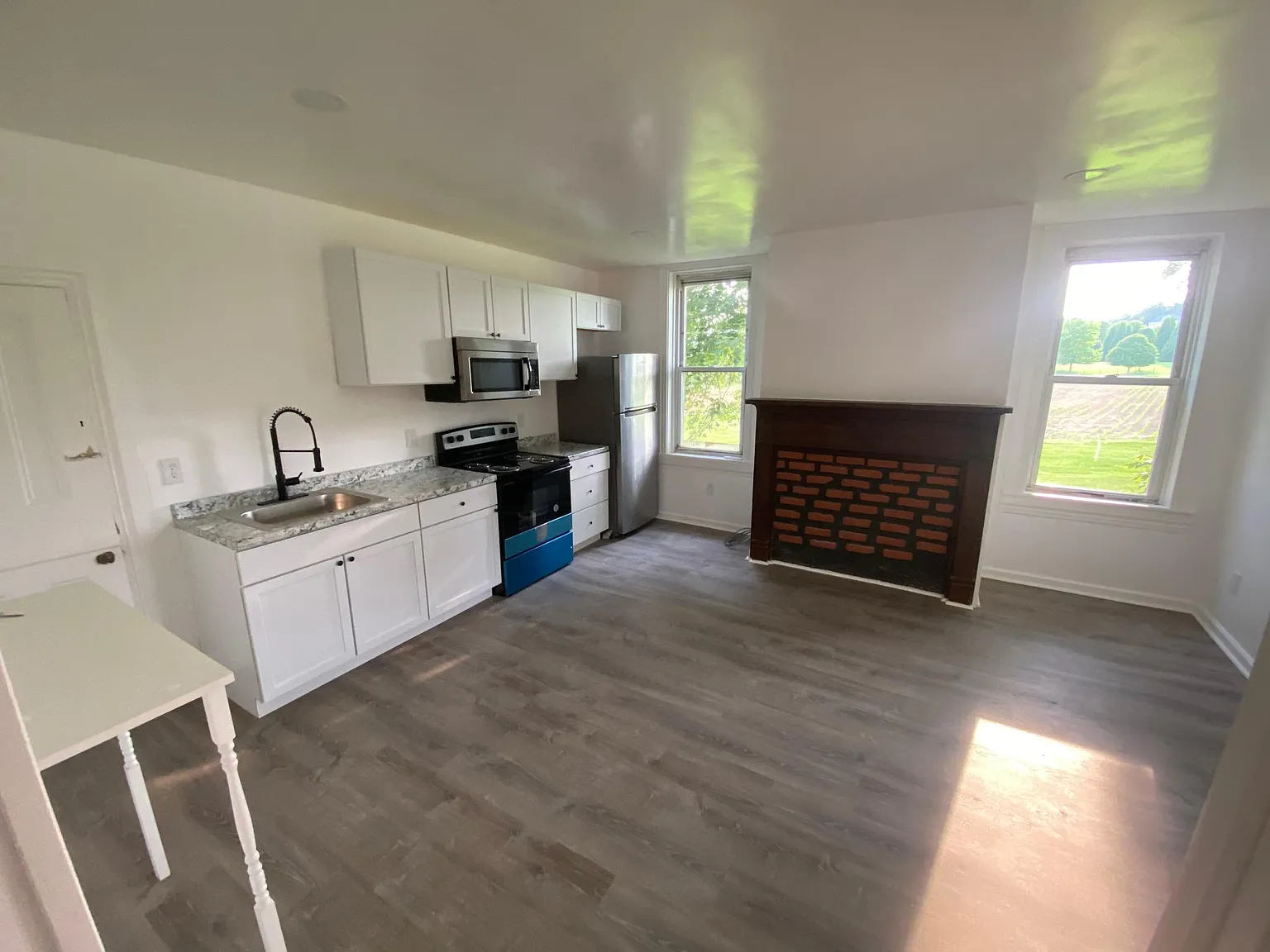 14944 Michele Dr — Photo 3