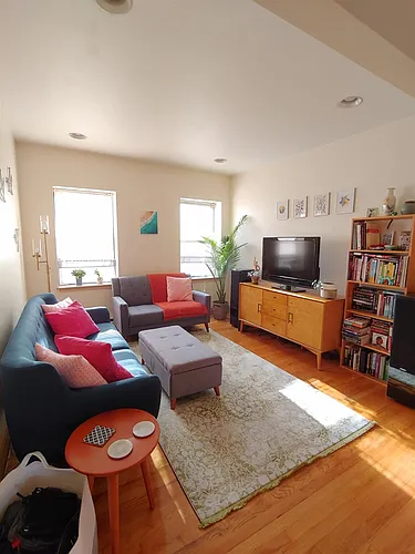 41 Ivaloo St #4 Photo 1