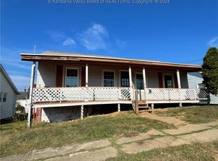 3013 30th St, Nitro, WV