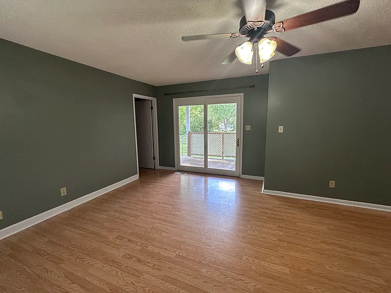 11316 Maplecrest Dr SE — Photo 25