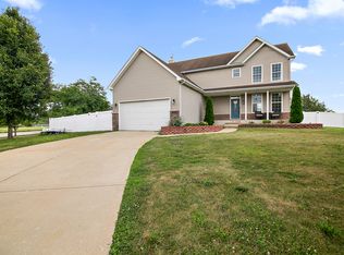 2002 Sandstone Trl, Kankakee, IL 60901