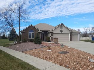 11025 Oakbriar Ct, Fort Wayne, IN
