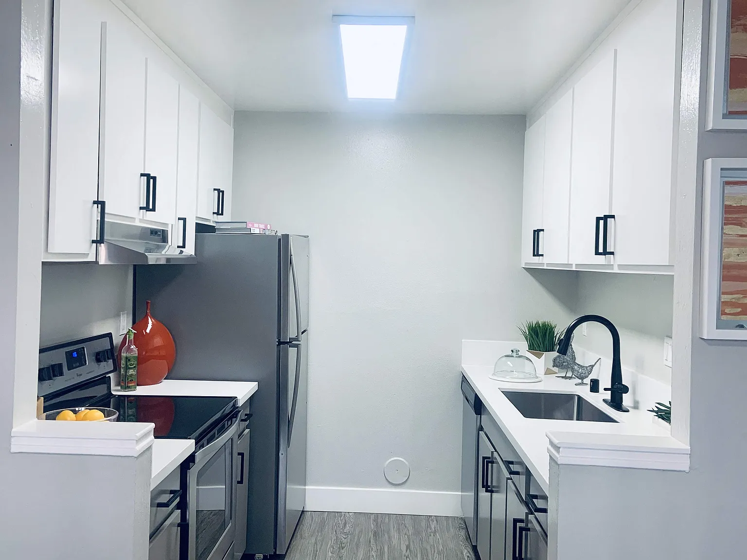 Parc Medallion Apartments — Photo 1