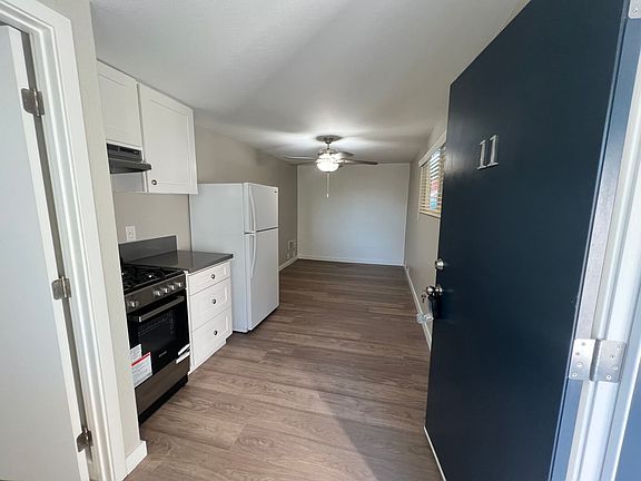 5th image of 374 Cypress Dr #11