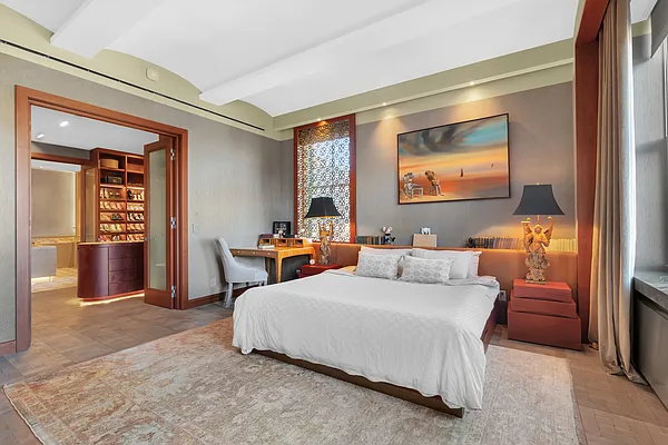 Rented by Douglas Elliman | media 8