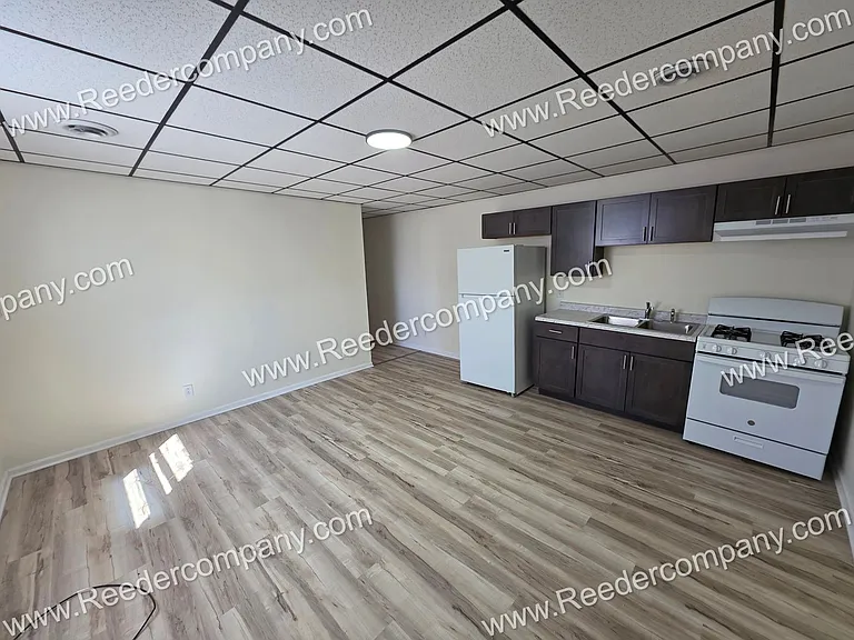 3501 Fir Street — Photo 2
