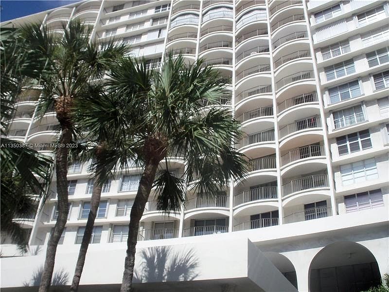 1st image of 3800 S Ocean Dr APT 1520