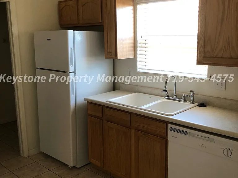 655 S Inca Dr — Photo 5