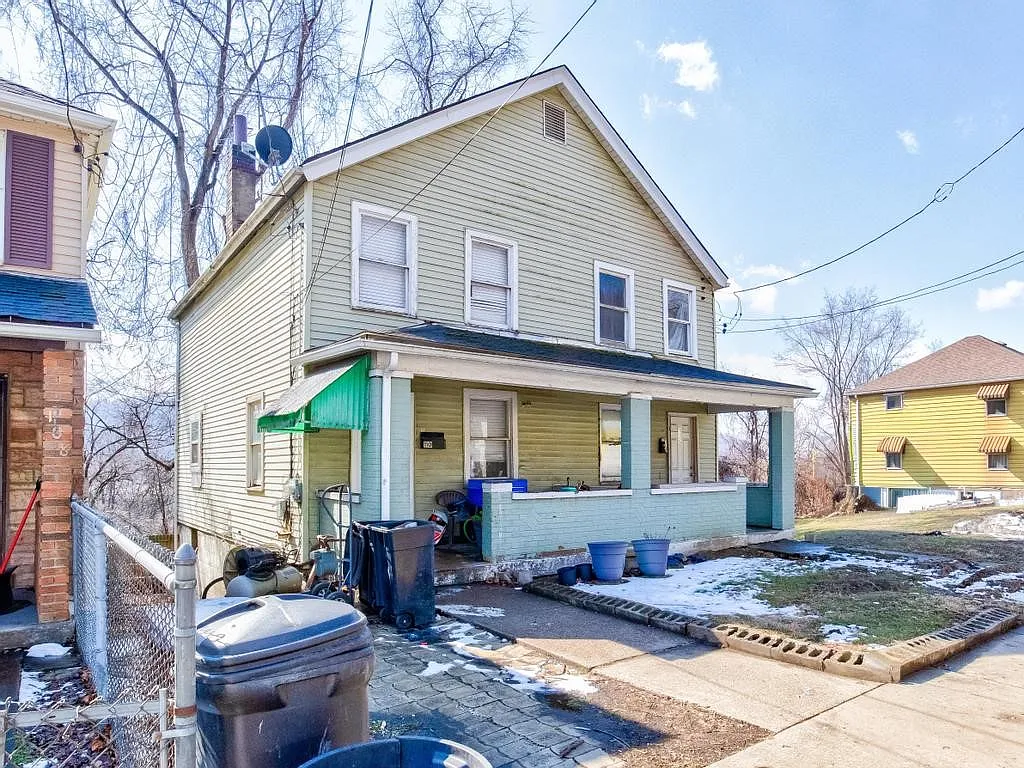 110/112 W Midland Ave photo 1