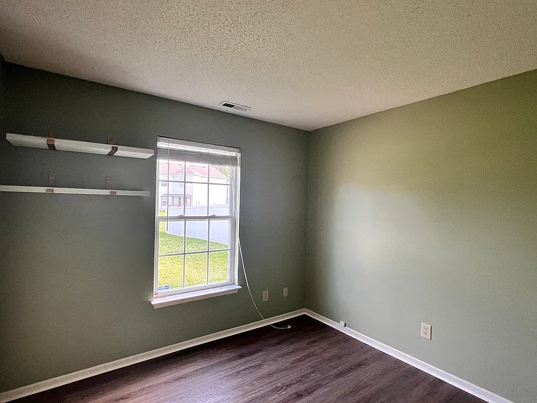 10400 Hickory Hill Dr — Photo 11