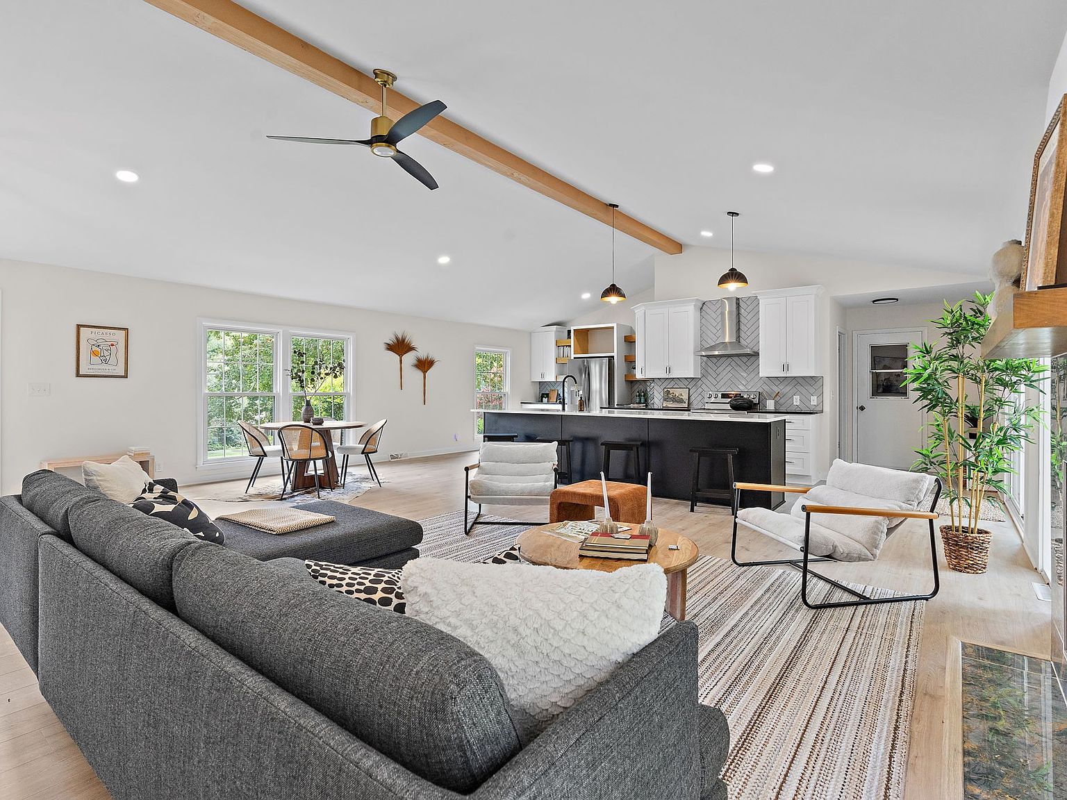 5239 Trousdale Dr, Nashville, TN 37220 | Zillow