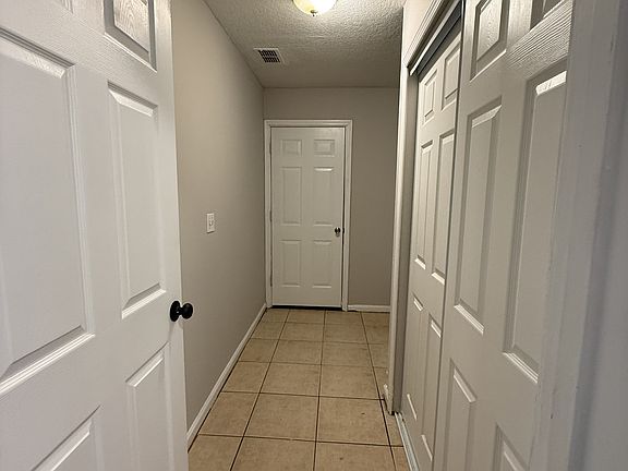 3rd image of 6625 Vermillion St