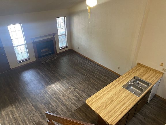 2nd image of 1209 Chee Ln