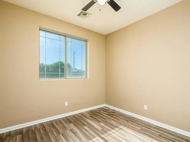 21357 N Liles Ln — Photo 41