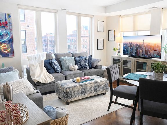 2nd image of 709 4th St NE #302