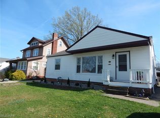 3709 Park Dr, Parma, OH